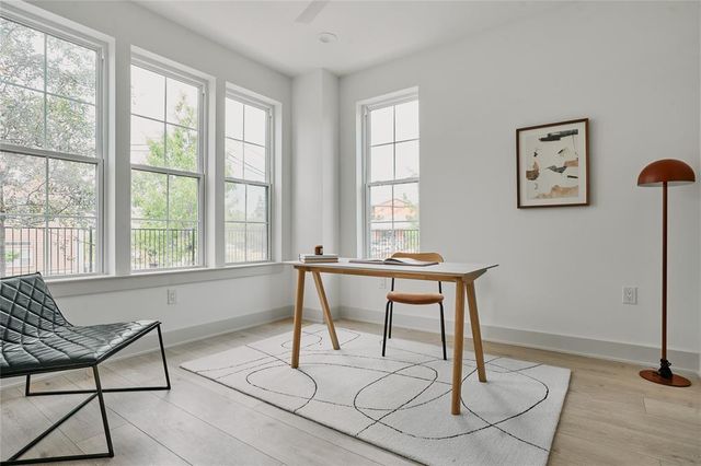2209 Woodland Ave 201, Austin, TX 78741