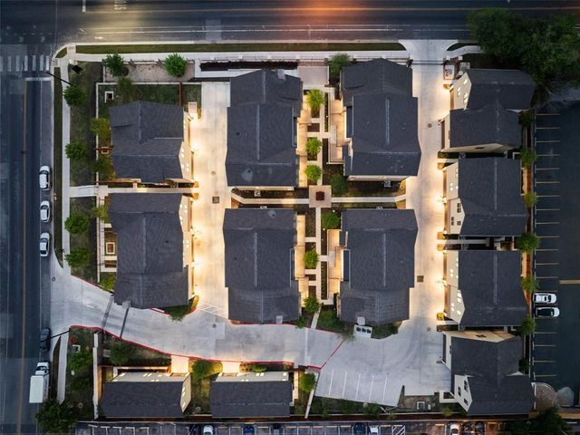 2209 Woodland Ave 201, Austin, TX 78741