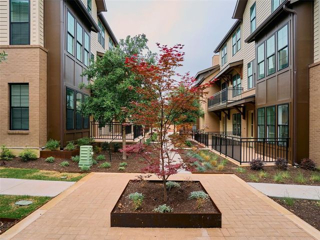 2209 Woodland Ave 201, Austin, TX 78741