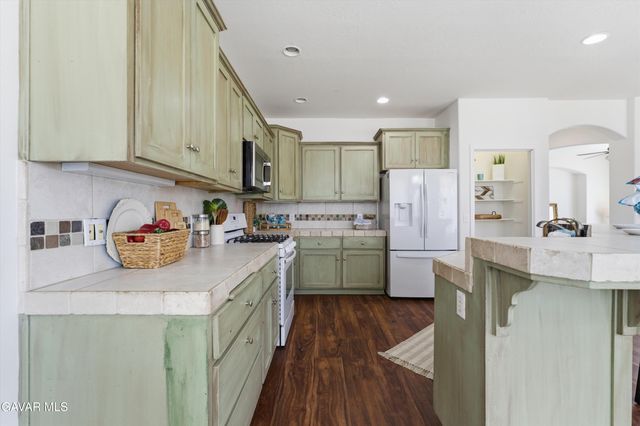 20450 Clubview Court, Tehachapi, CA 93561