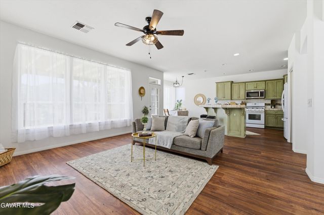 20450 Clubview Court, Tehachapi, CA 93561