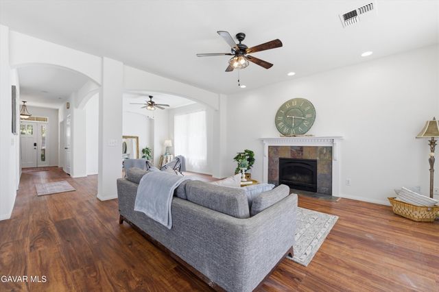20450 Clubview Court, Tehachapi, CA 93561