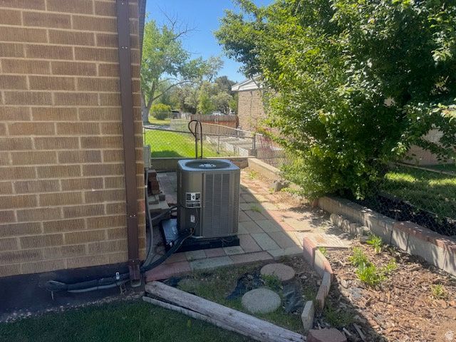 874 N LIBERTY AVE, Ogden, UT 84404