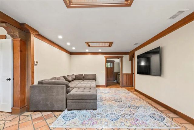2293 Bonnie Brae, Claremont, CA 91711