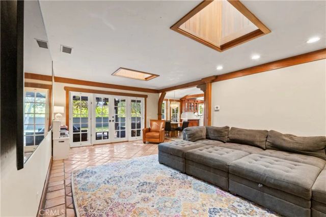 2293 Bonnie Brae, Claremont, CA 91711