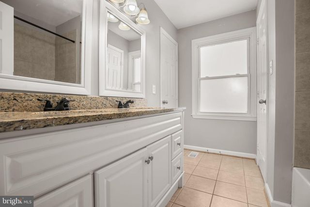 11908 KENNEDY LN, Fredericksburg, VA 22407