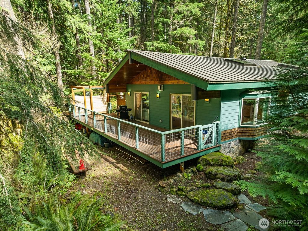 7469 Miller Way, Glacier, WA 98244