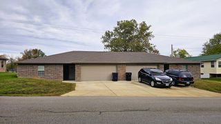 625/627 W Hawthorne Street, Houston, MO 65483