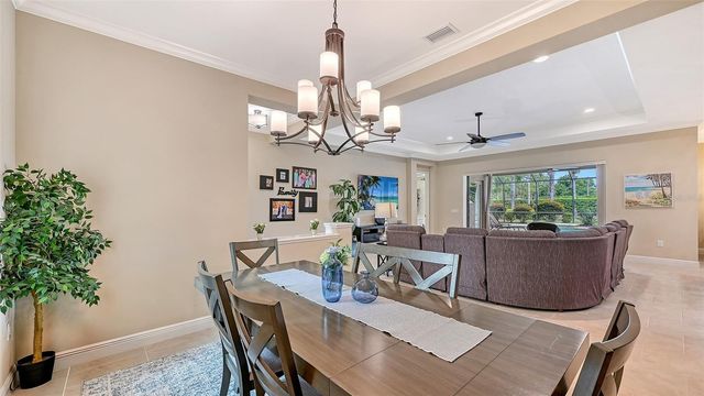8215 LARKSPUR CIRCLE, Sarasota, FL 34241