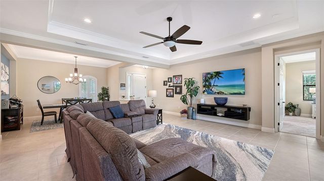 8215 LARKSPUR CIRCLE, Sarasota, FL 34241