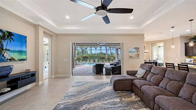 8215 LARKSPUR CIRCLE, Sarasota, FL 34241