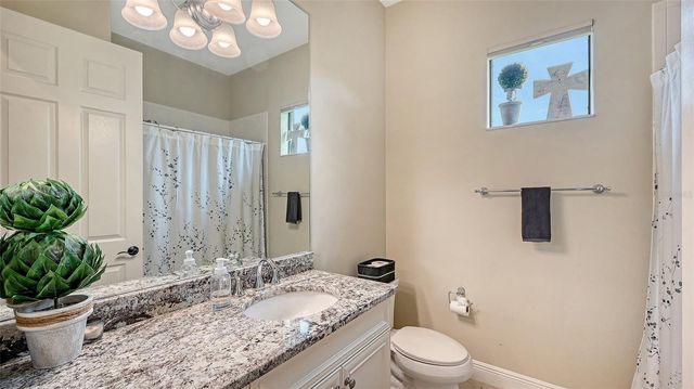 8215 LARKSPUR CIRCLE, Sarasota, FL 34241
