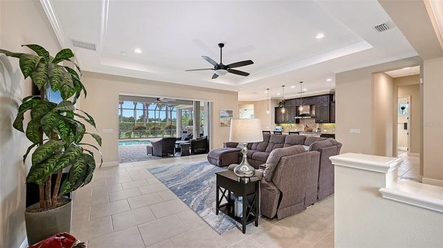 8215 LARKSPUR CIRCLE, Sarasota, FL 34241
