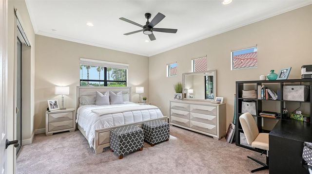 8215 LARKSPUR CIRCLE, Sarasota, FL 34241