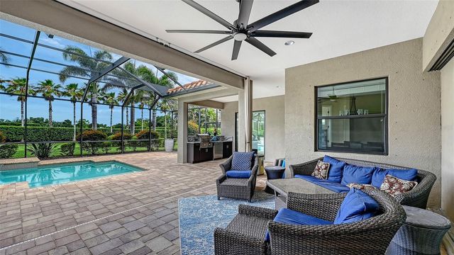 8215 LARKSPUR CIRCLE, Sarasota, FL 34241