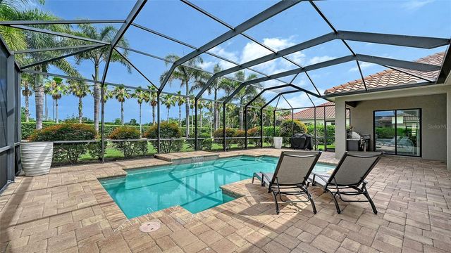 8215 LARKSPUR CIRCLE, Sarasota, FL 34241