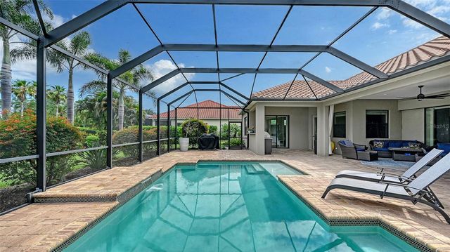 8215 LARKSPUR CIRCLE, Sarasota, FL 34241