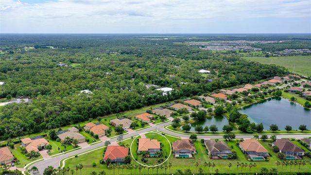 8215 LARKSPUR CIRCLE, Sarasota, FL 34241