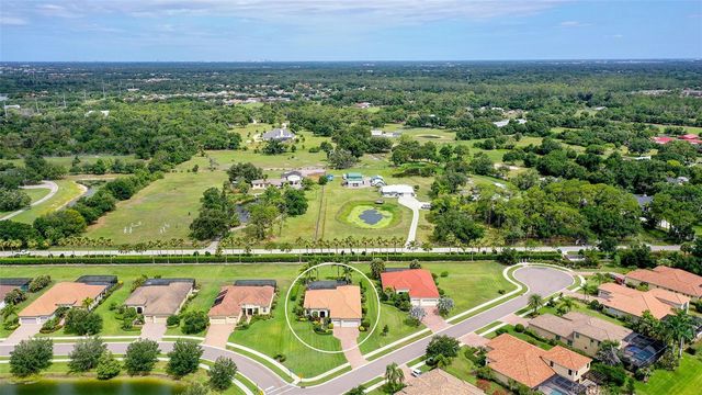 8215 LARKSPUR CIRCLE, Sarasota, FL 34241