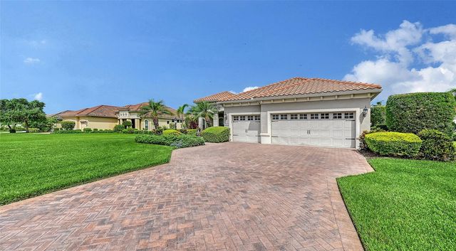 8215 LARKSPUR CIRCLE, Sarasota, FL 34241