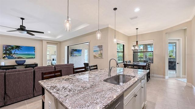 8215 LARKSPUR CIRCLE, Sarasota, FL 34241