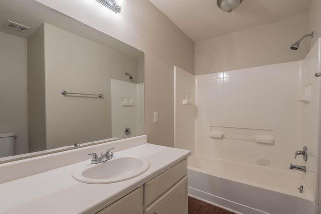 2607 Kiplands Way Drive, Houston, TX 77014