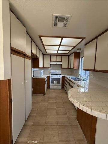 12121 Ramona, El Monte, CA 91732