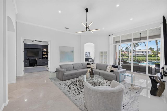 144 Sedona Way, Palm Beach Gardens, FL 33418