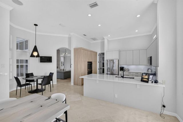 144 Sedona Way, Palm Beach Gardens, FL 33418