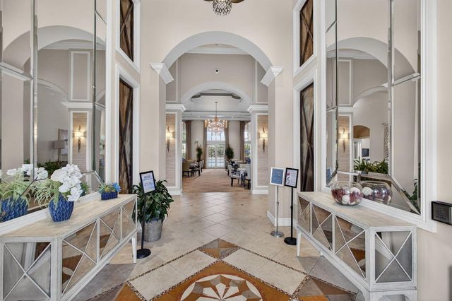 144 Sedona Way, Palm Beach Gardens, FL 33418