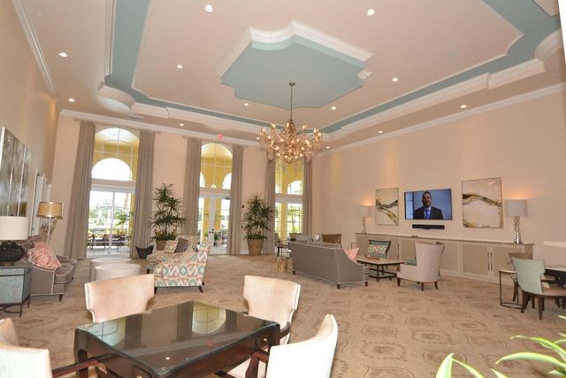 144 Sedona Way, Palm Beach Gardens, FL 33418