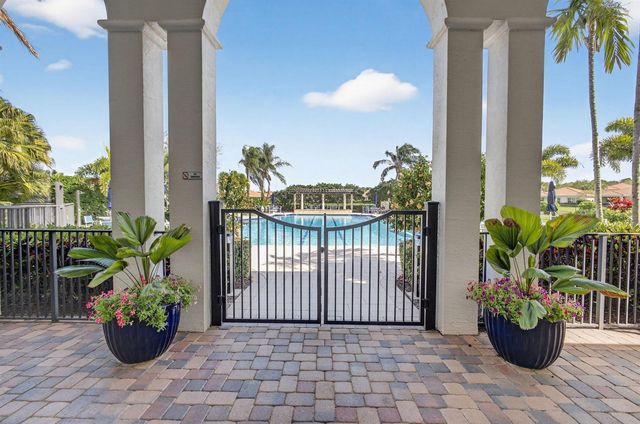 144 Sedona Way, Palm Beach Gardens, FL 33418