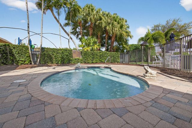 144 Sedona Way, Palm Beach Gardens, FL 33418