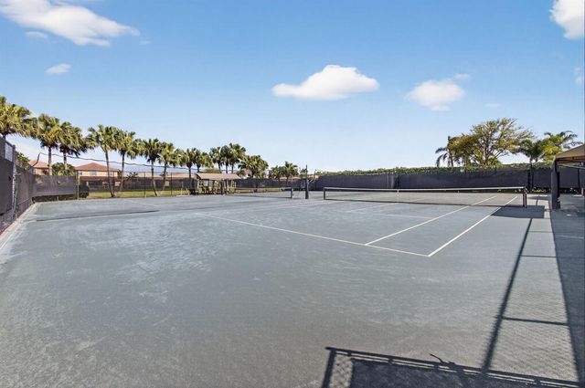 144 Sedona Way, Palm Beach Gardens, FL 33418