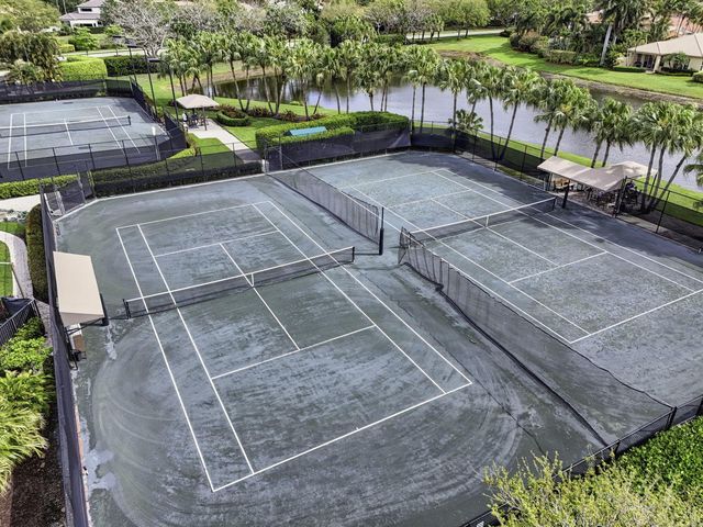 144 Sedona Way, Palm Beach Gardens, FL 33418