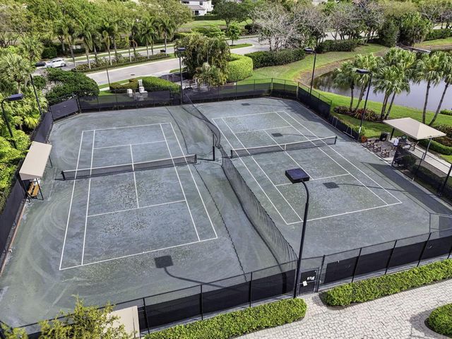 144 Sedona Way, Palm Beach Gardens, FL 33418