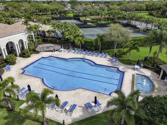 144 Sedona Way, Palm Beach Gardens, FL 33418