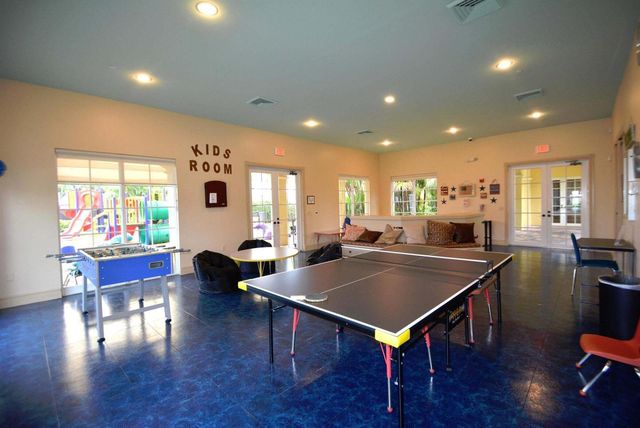 144 Sedona Way, Palm Beach Gardens, FL 33418