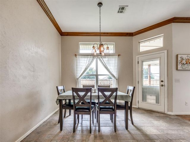 8204 NW 64th Terrace, Oklahoma City, OK 73132