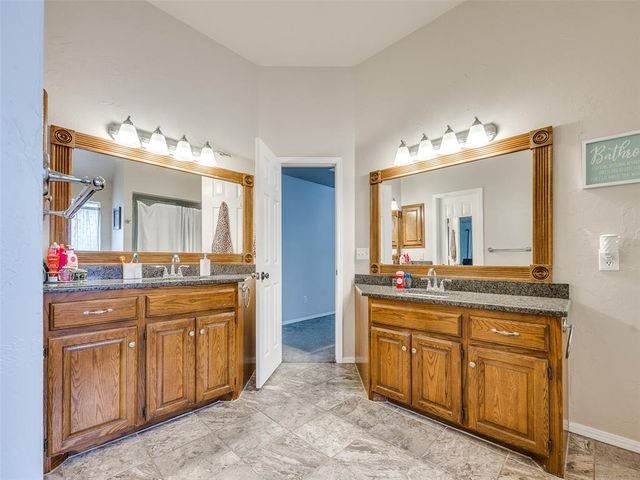 8204 NW 64th Terrace, Oklahoma City, OK 73132