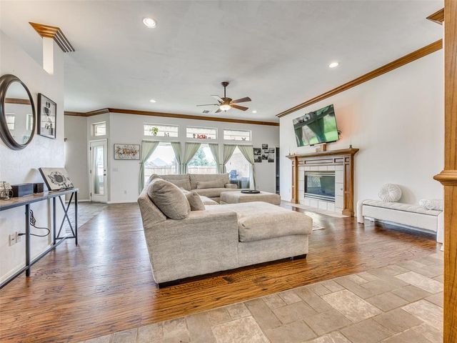 8204 NW 64th Terrace, Oklahoma City, OK 73132