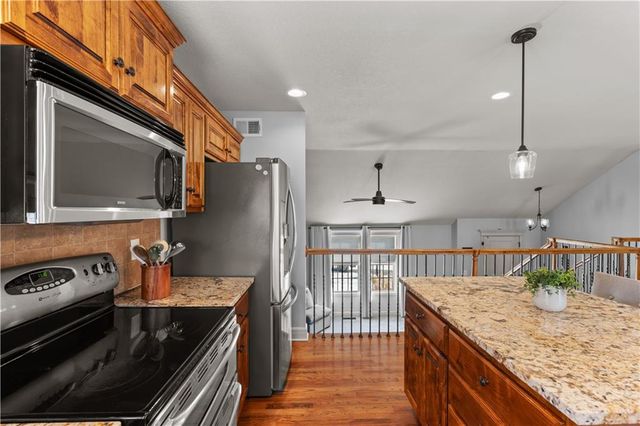 1716 NW Nicholas Drive, Grain Valley, MO 64029