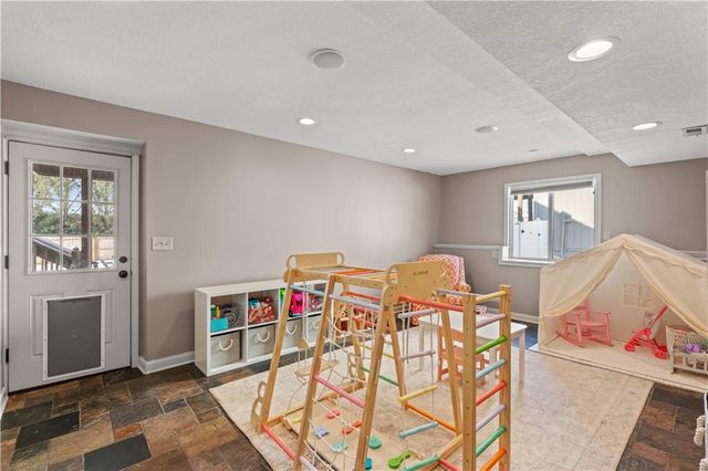 1716 NW Nicholas Drive, Grain Valley, MO 64029