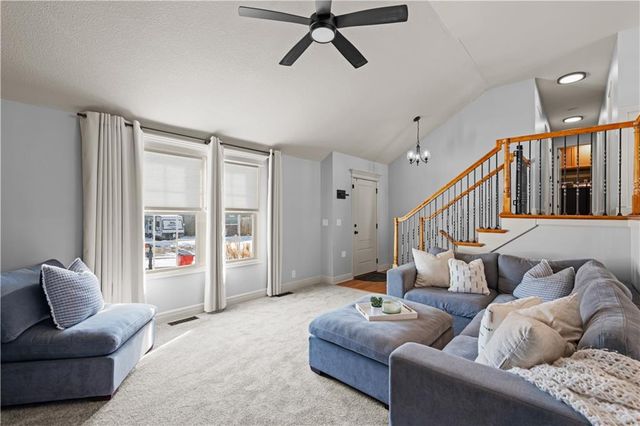 1716 NW Nicholas Drive, Grain Valley, MO 64029