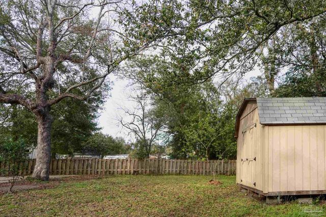 409 Frisco Rd, Pensacola, FL 32507