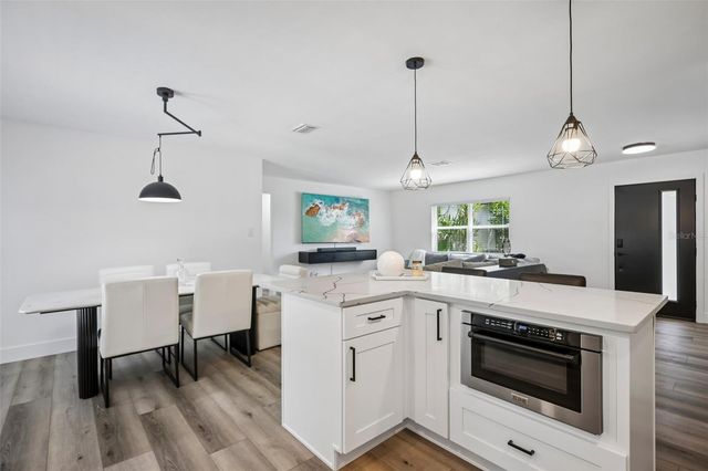 4600 BAYSHORE BOULEVARD NE, St Petersburg, FL 33703