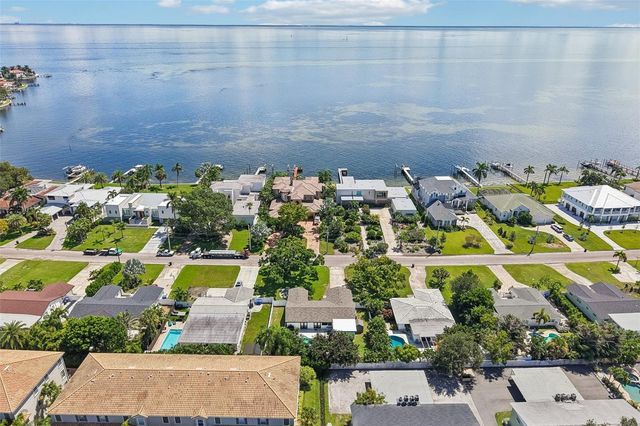 4600 BAYSHORE BOULEVARD NE, St Petersburg, FL 33703