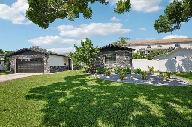 4600 BAYSHORE BOULEVARD NE, St Petersburg, FL 33703
