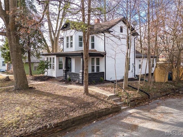 215 Clay Street, Edwardsville, IL 62025