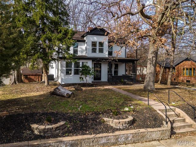 215 Clay Street, Edwardsville, IL 62025